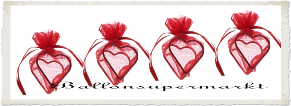 4 rote Organza-Herzchen für Gastgeschenke