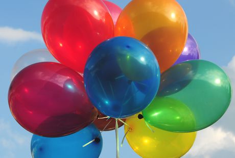 Luftballons Kristall mit Helium Ballongas