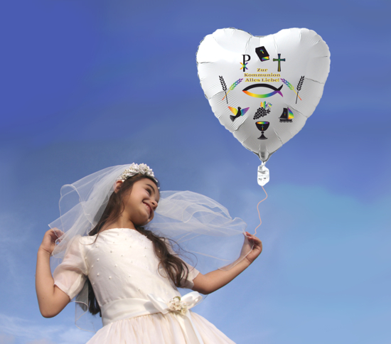 Mädchen mit Luftballon zur Kommunion Alles Gute