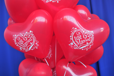 Just-Married-Herzluftballons-rot-mit-Helium-zur-Hochzeit