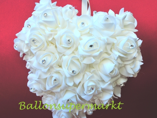 Weiße Rosenblüten, Deko-Herz zum Aufhängen, Hochzeitsdekoration
