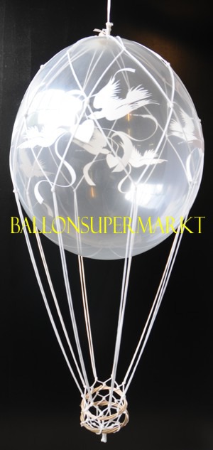 Geschenkballon mit tauben zur Hochzeit als Fesselballon
