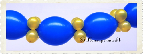 Girlande aus blauen und goldenen Luftballons