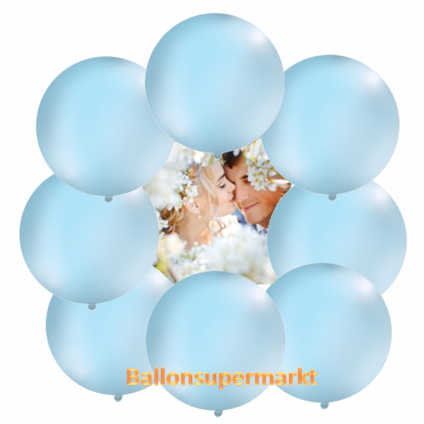 Grosse-himmelblaue-Luftballons-zur-Hochzeit