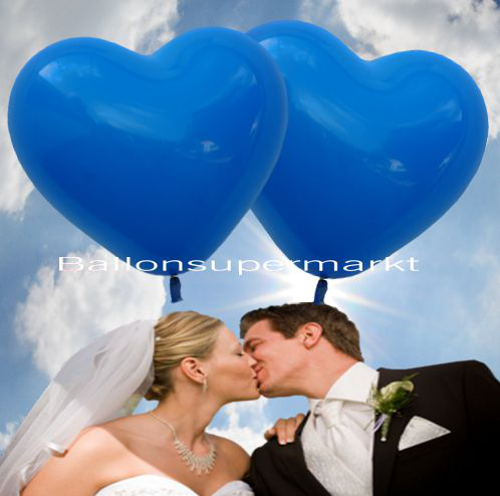 Grosse-lila-Herzluftballons-zur-Hochzeit