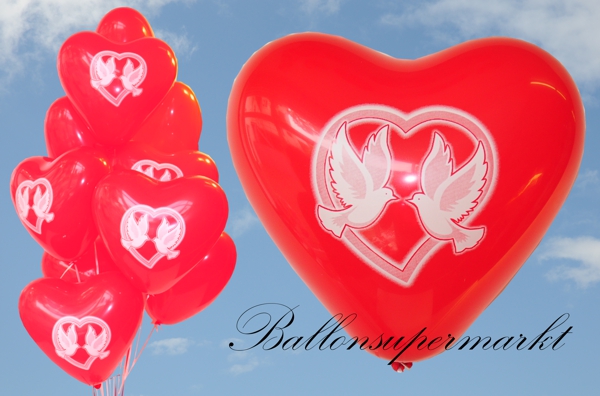 Herzluftballons-in-Rot-mit-weissen-Tauben-im-Herz