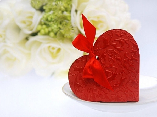 Hochzeisgeschenk-Verpackung-Herz-rot-Gastgeschenke-Mitgebsel-Hochzeitsdeko-Dekoration-Liebe