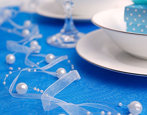 Mini-Girlande-mit-Perlen-Dekoration-zur-Hochzeit-Tischdeko