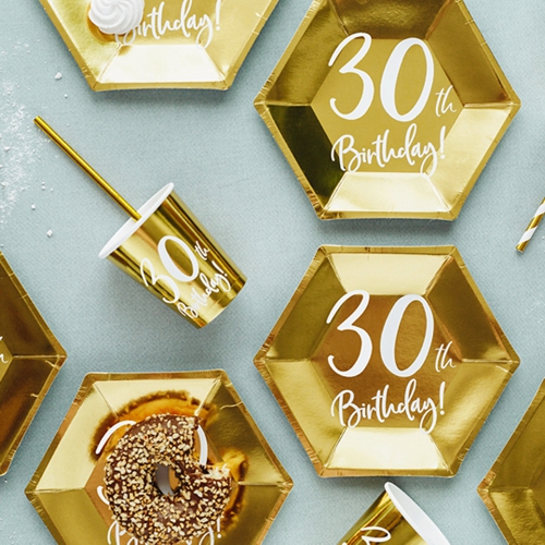 Mini-Partyteller-Gold-metallic-Zahl-30-Partydekoration-zum-30.-Geburtstag-Tischdeko-Pappteller-Dekobeispiel