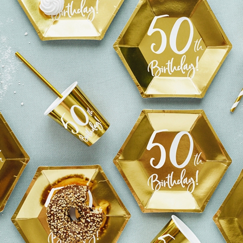 Mini-Partyteller-Gold-metallic-Zahl-50-Partydekoration-zum-50.-Geburtstag-Tischdeko-Pappteller-Dekobeispiel