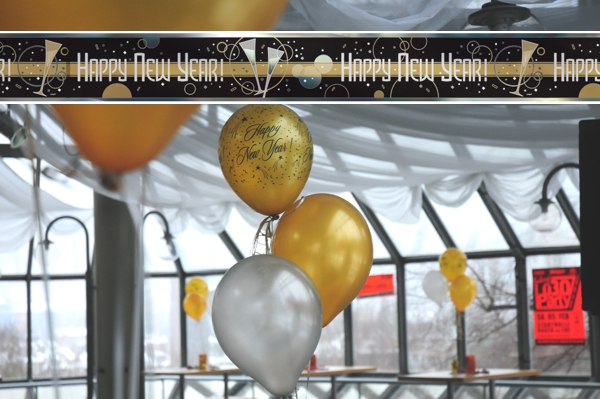 Silvester-Dekoration-Letterbanner-Happy-New-Year-Bubbly