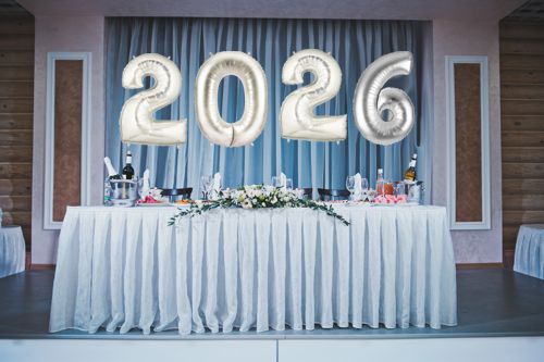 silvesterdeko-zahlen-2026-silvesterparty-gastronomie-silber