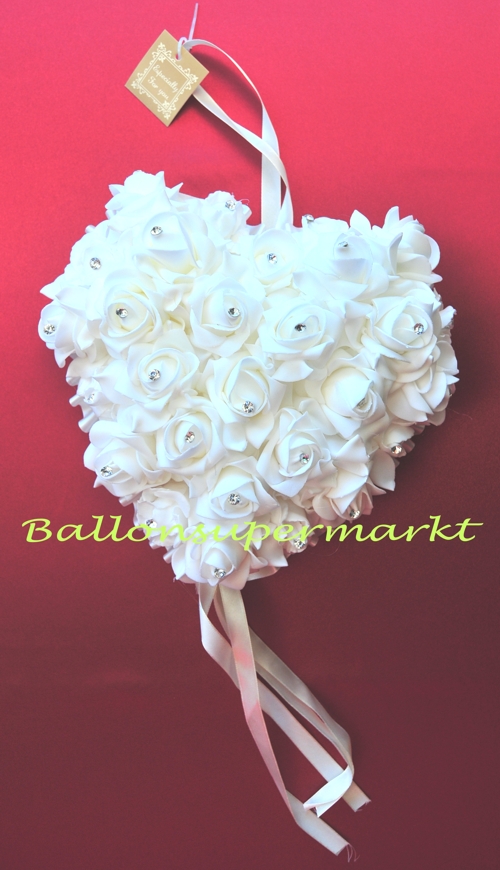 Hochzeitsdekoration, Rosenblütenherz in Weiß