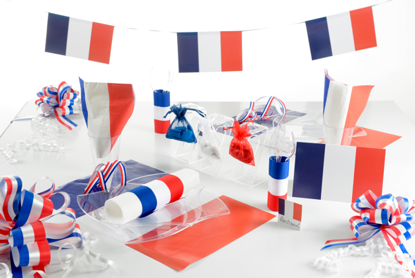 Partydekoration Frankreich mit Flaggengirlande