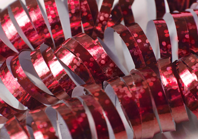 Luftschlangen Rot-Metallic mit holografischen Effekten