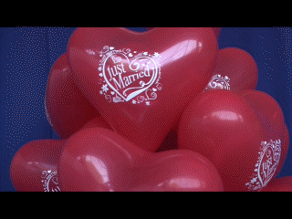 Rote Herzluftballons mit Helium, Just Married zur Hochzeit