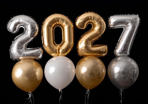 ballondekoration-silvester-mit-zahlen-luftballons