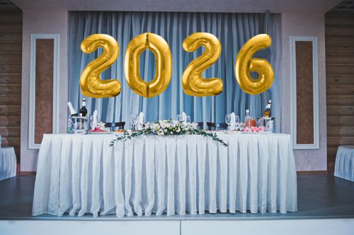 silvesterdeko-zahlen-2026-silvesterparty-gastronomie-gold
