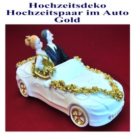 dekoration-hochzeit-hochzeitspaar-im-auto-gold