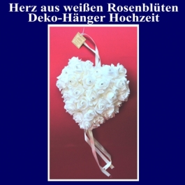 Herz aus weißen Rosenblüten, Deko-Hänger zur Hochzeit