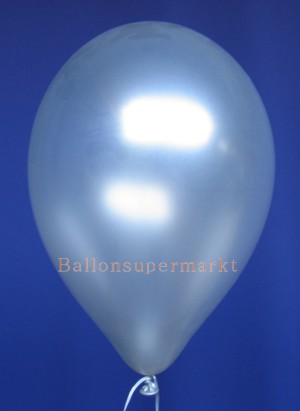 Metallicfarbener Luftballon in Silber
