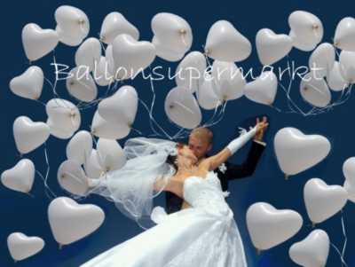 Herzluftballons zur Hochzeit